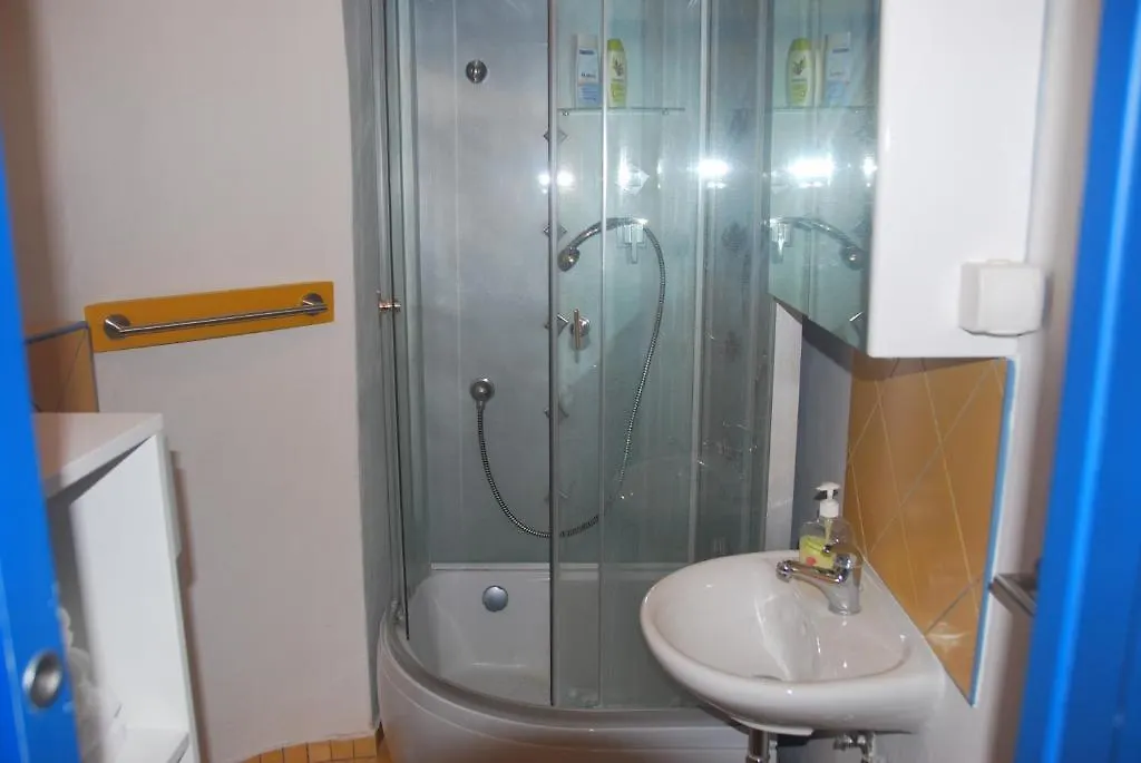 Apartman Na Kampe Prag Tschechische Republik
